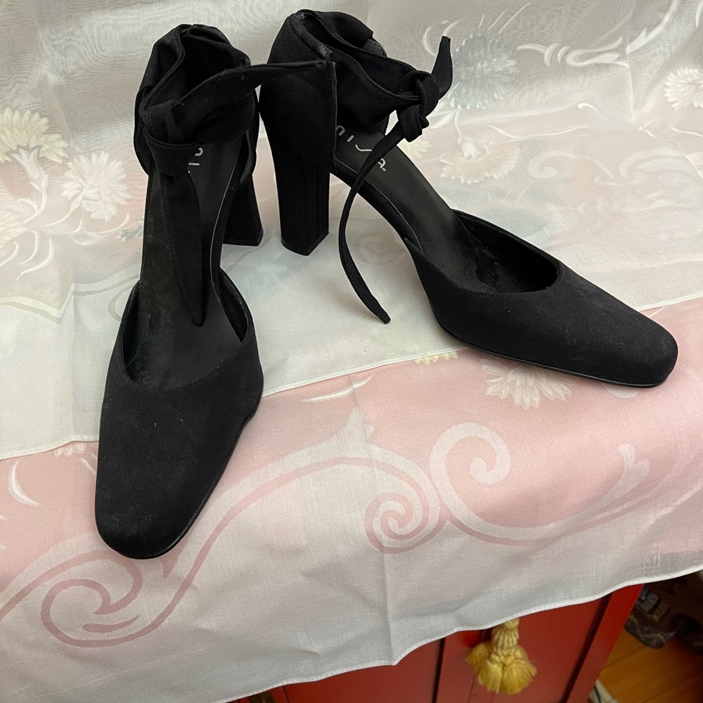 Tie grosgrain big heeled shoes